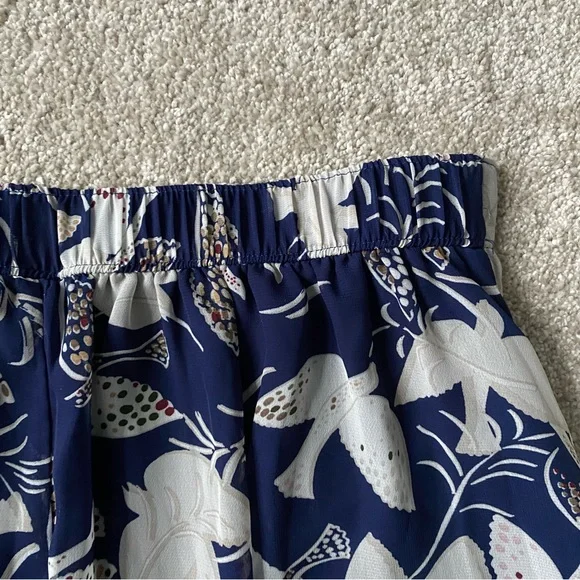 Old Navy Women’s Pleated Mini Blue Bird Casual Skirt Size Small - Picture 7 of 8